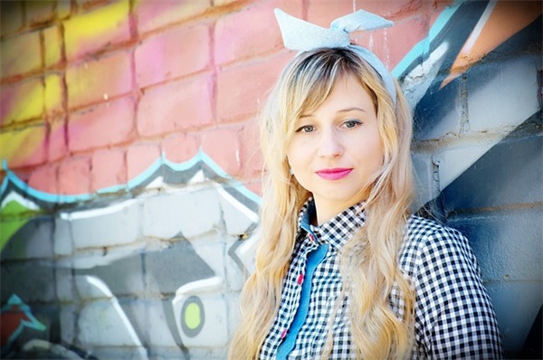 姐妹相聚开心的话语 希望友谊长久的句子