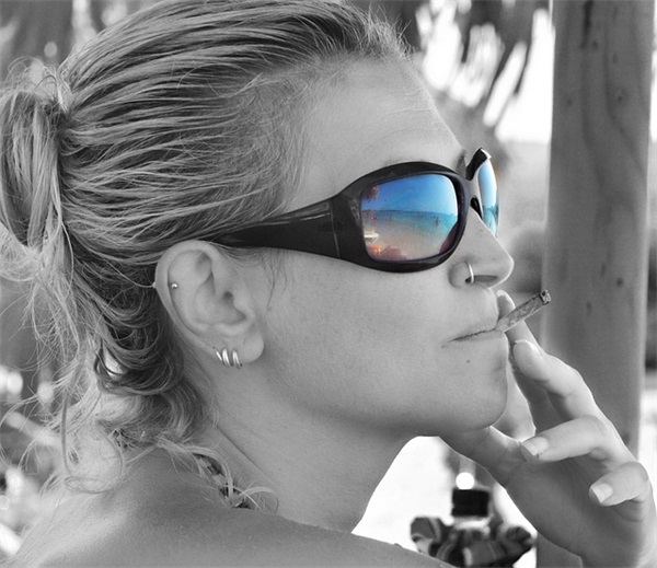 这个世界我们都是过客的感悟句子【荐】