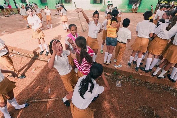 母亲去世哭了几个小时，见到母亲后却发现哭不出来了，眼泪流不出来，怎么办？梦见