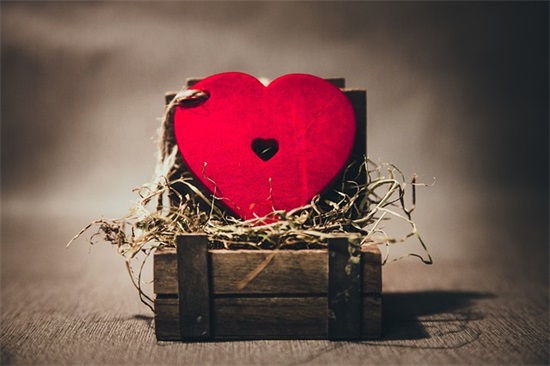 暖心鼓励安慰别人的话 劝人心情好起来的句子